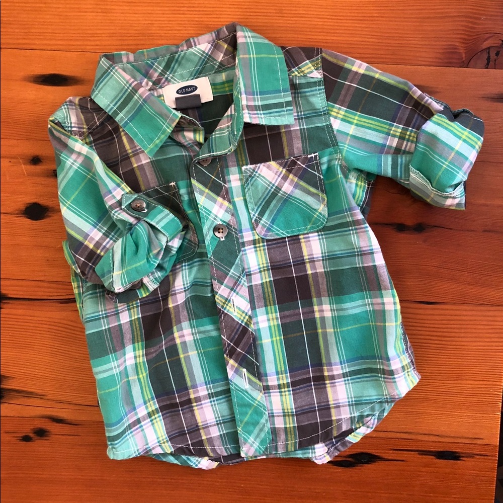 Old Navy button down. 12/18m
